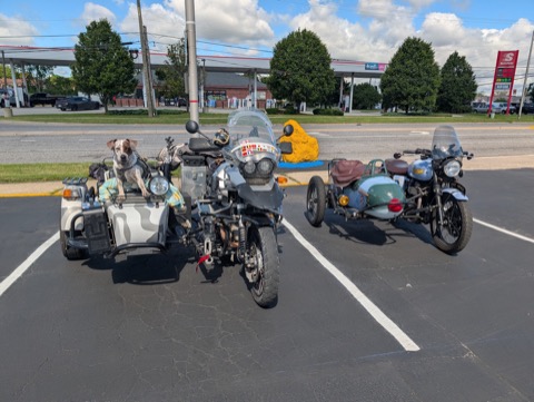 Impromptu sidecar rally at the gas station. Kyro supervised.